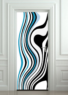 Hiasan pintu kamar dari sticker