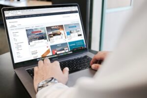 Jika Menginstal Sistem Operasi melalui CD maka Diperlukan Apa Saja